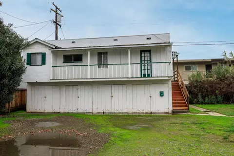 Exterior - 219 Olive Ave, Modesto, CA 95350 photo 5 of 10