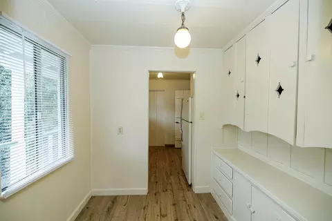 Entry Way - 219 Olive Ave, Modesto, CA 95350 photo 2 of 2