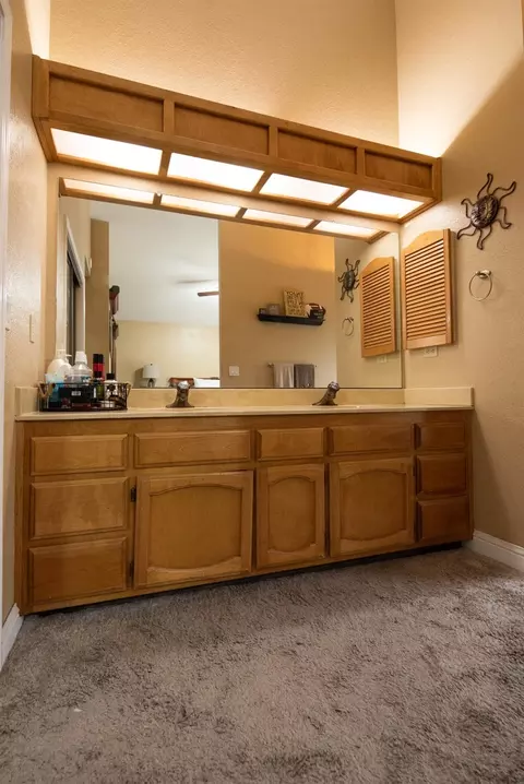 2528 Meadow Oak Dr, Modesto, CA 95355 photo 24