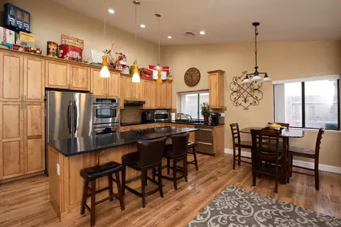 2528 Meadow Oak Dr, Modesto, CA 95355 photo 12