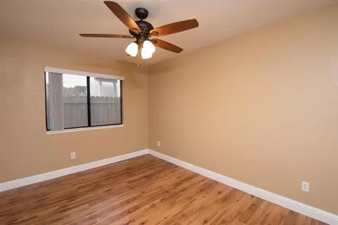 2528 Meadow Oak Dr, Modesto, CA 95355 photo 16