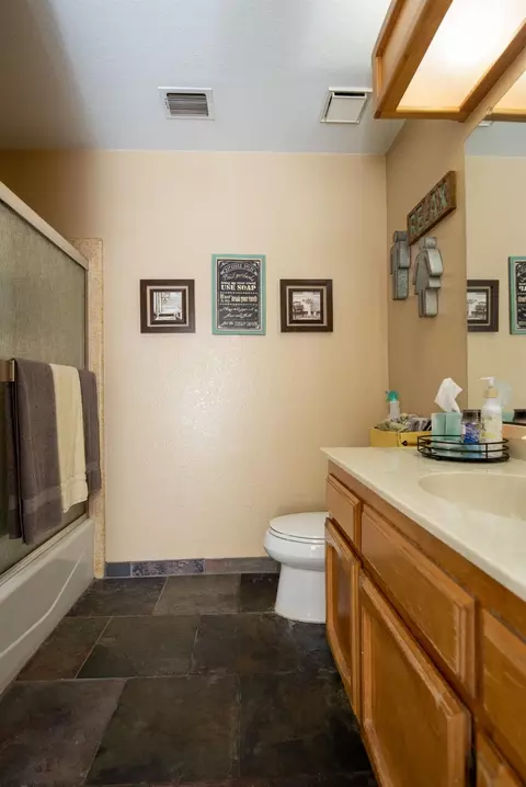 2528 Meadow Oak Dr, Modesto, CA 95355 photo 26