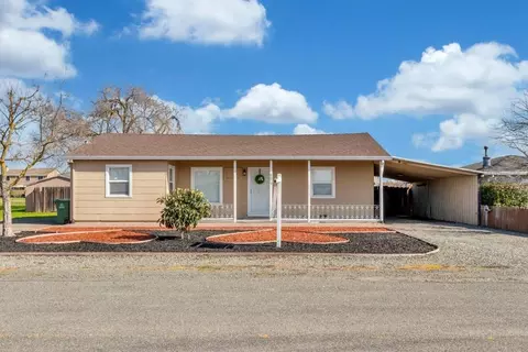 8679 Bow St, Elk Grove, CA 95624