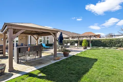 Exterior - 1439 Arbor Brook Dr, Manteca, CA 95336 photo 9 of 19