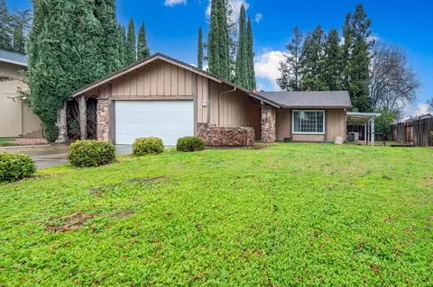 8725 Los Encantos Cir, Elk Grove, CA 95624