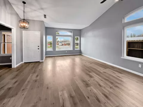 5201 Heather Pine Ct, Antelope, CA 95843 photo 12