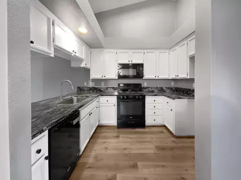 5201 Heather Pine Ct, Antelope, CA 95843 photo 13