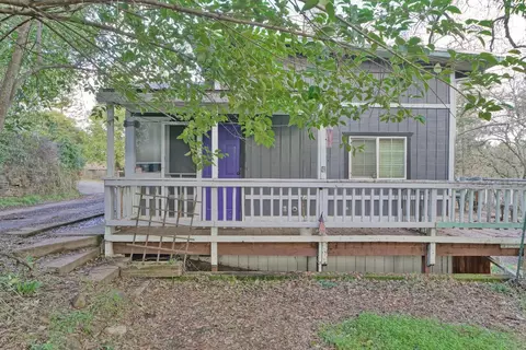 Exterior - 982 Crescent St, Placerville, CA 95667 photo 6 of 13