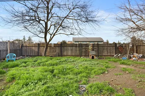 1561 E 7th St, Stockton, CA 95206 photo 15