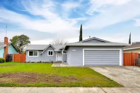 7312 Stockdale St, Sacramento, CA 95822