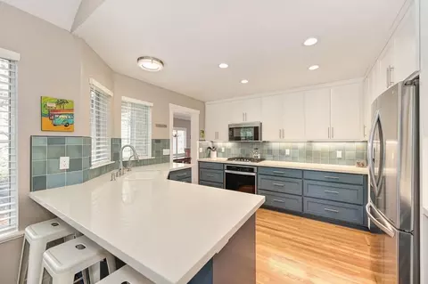 Kitchen - 104 Cobb Ct, Folsom, CA 95630 photo 2 of 7