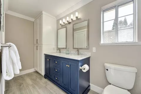 Bath - 104 Cobb Ct, Folsom, CA 95630 photo 7 of 7