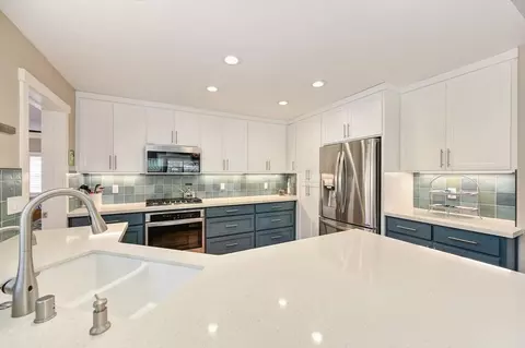 Kitchen - 104 Cobb Ct, Folsom, CA 95630 photo 3 of 7