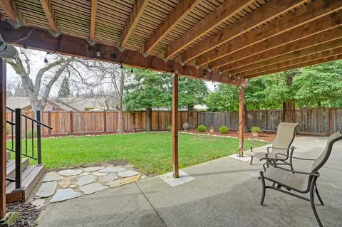Exterior - 104 Cobb Ct, Folsom, CA 95630 photo 18 of 34