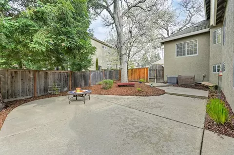Exterior - 104 Cobb Ct, Folsom, CA 95630 photo 24 of 34