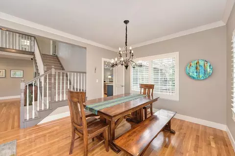 Dining - 104 Cobb Ct, Folsom, CA 95630 photo 5 of 9