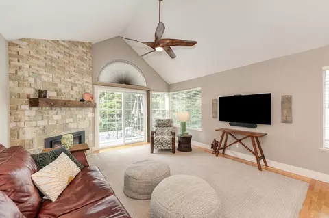 Living - 104 Cobb Ct, Folsom, CA 95630 photo 5 of 13
