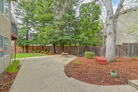 Exterior - 104 Cobb Ct, Folsom, CA 95630 photo 22 of 34