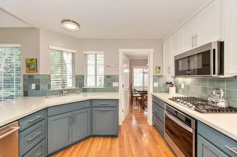 Kitchen - 104 Cobb Ct, Folsom, CA 95630 photo 1 of 7