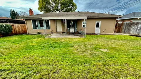 1012 S Orange Ave, Lodi, CA 95240 photo 23