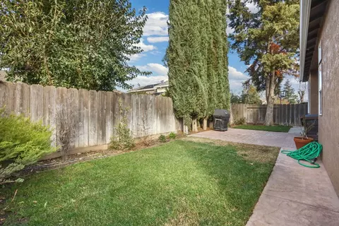 Exterior - 4165 Donovan Way, Turlock, CA 95382 photo 7 of 8