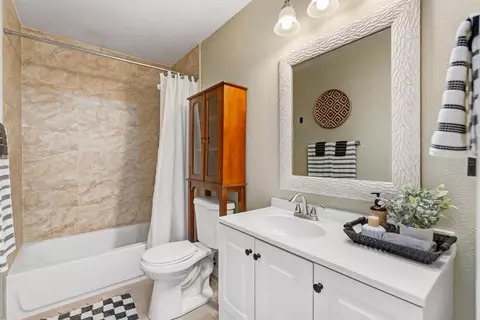 Bath - 4508 Marble Way, Carmichael, CA 95608 photo 1 of 4