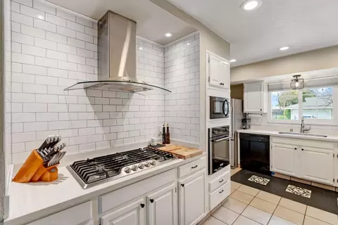 Kitchen - 4508 Marble Way, Carmichael, CA 95608 photo 2 of 6