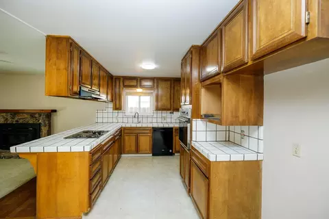 Kitchen - 2700 Marlee Dr, Turlock, CA 95380 photo 4 of 8