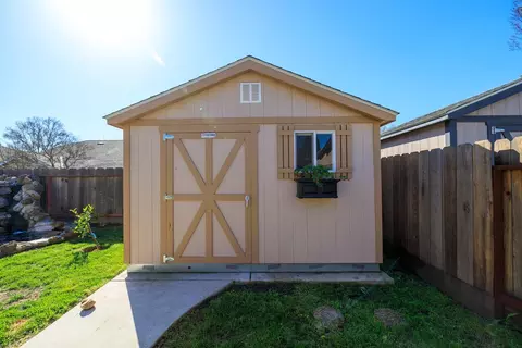 Exterior - 2700 Marlee Dr, Turlock, CA 95380 photo 11 of 13