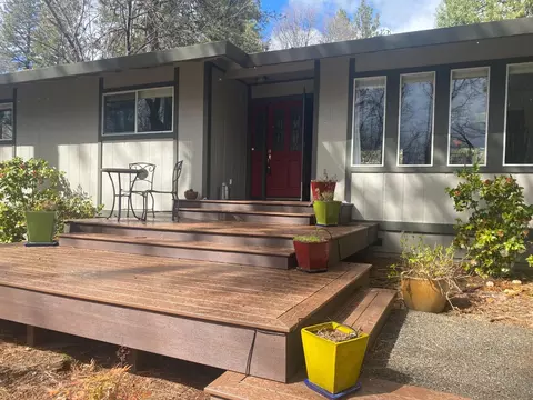 11834 Cement Hill Rd, Nevada City, CA 95959