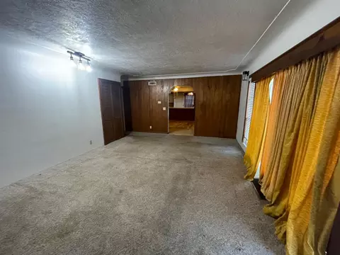 1421 E Marshall St, Turlock, CA 95380 photo 13