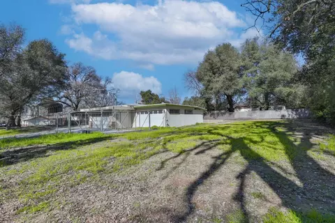 Exterior - 1010 Lydia Ln, Placerville, CA 95667 photo 6 of 11