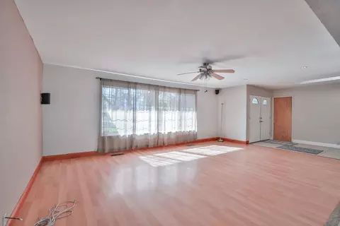 Living - 1010 Lydia Ln, Placerville, CA 95667 photo 1 of 2