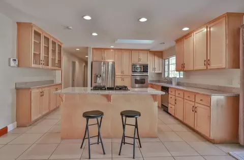 Kitchen - 1010 Lydia Ln, Placerville, CA 95667 photo 3 of 9