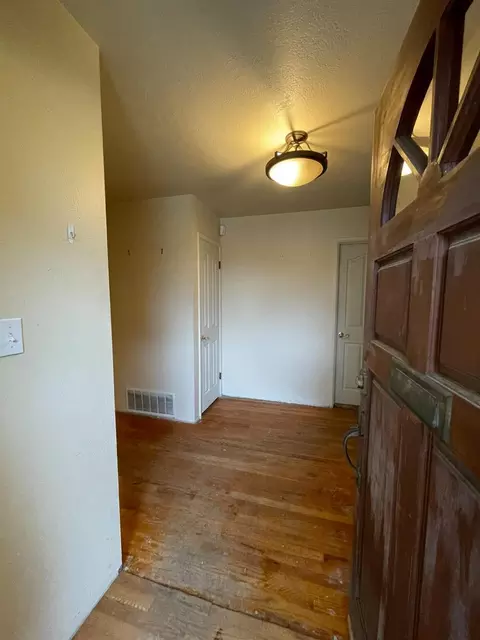 1406 Glenwood Dr, Modesto, CA 95350 photo 4