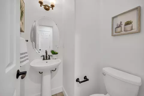 Bath - 836 Heavenly Pl, Milpitas, CA 95035 photo 1 of 4