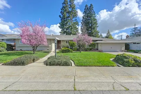 3806 Dell Rd, Carmichael, CA 95608 photo 2