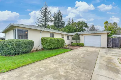 610 Clarice Ln, Roseville, CA 95678