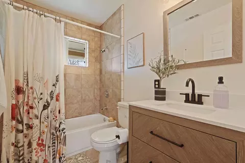 Bath - 1327 W Walnut St, Lodi, CA 95242 photo 1 of 3