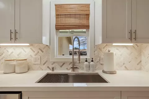 Kitchen - 1327 W Walnut St, Lodi, CA 95242 photo 5 of 5