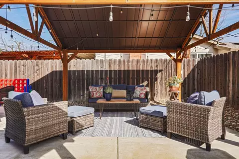Exterior - 1327 W Walnut St, Lodi, CA 95242 photo 14 of 15