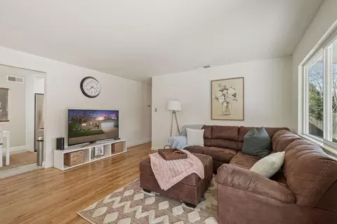 Living - 1327 W Walnut St, Lodi, CA 95242 photo 2 of 5
