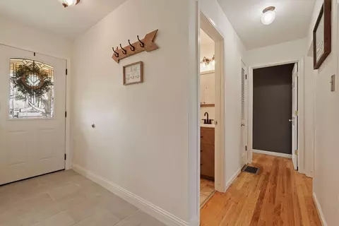 Entry Way - 1327 W Walnut St, Lodi, CA 95242 photo 1 of 1