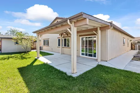 Exterior - 437 Pendragon St, Manteca, CA 95337 photo 3 of 7