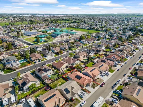 View/Area - 437 Pendragon St, Manteca, CA 95337 photo 5 of 5