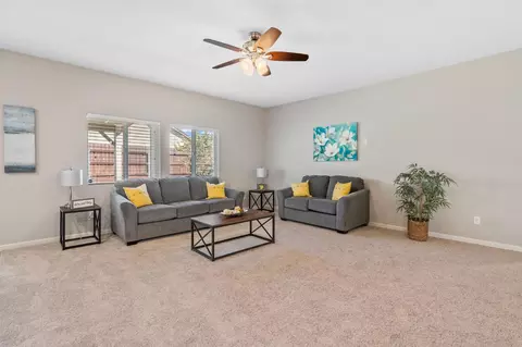 Living - 437 Pendragon St, Manteca, CA 95337 photo 3 of 6