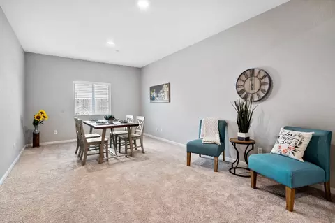 Bedroom - 437 Pendragon St, Manteca, CA 95337 photo 1 of 6