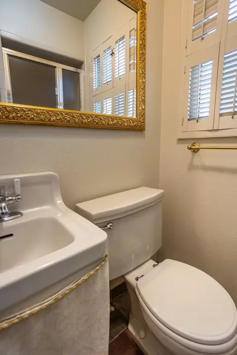 1240 Magnolia Ave, Modesto, CA 95350 photo 48