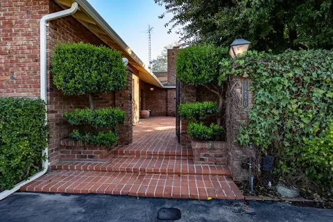 1240 Magnolia Ave, Modesto, CA 95350 photo 7