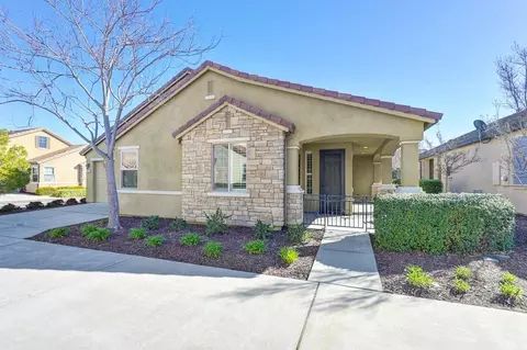 1073 Volonne Dr, Roseville, CA 95747